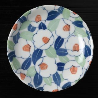 Talířek kozara. Ø 11,5 cm. Arita. Vyroben v Japonsku v 80. letech. Nepoužitý. Zdobený motivem tsubaki - kamélií. Vhodný...