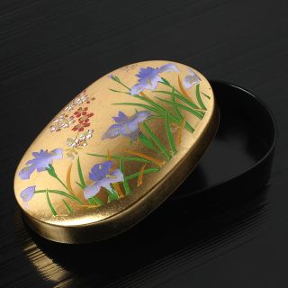 Japonská krabička na drobnosti. Značka Otsuji. Současný výrobek. Nové Krabička na drobnosti. Uretanonový nátěr, ručně...