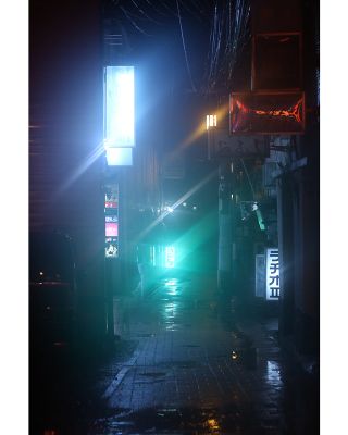 Zachytit ten pocit kdy vůně deště a jídel z restaurací je unášena lehkým vánkem a uličky jsou zalité světly podniků. Z...